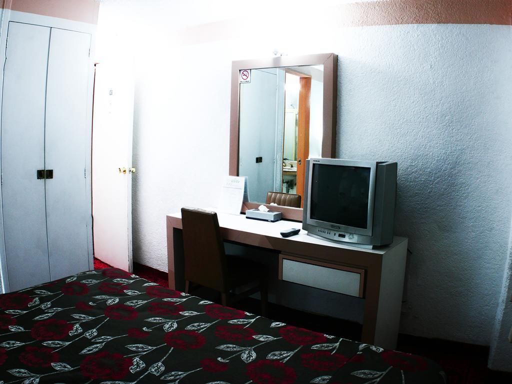 Reforma Avenue Hotel Mexico City Room photo